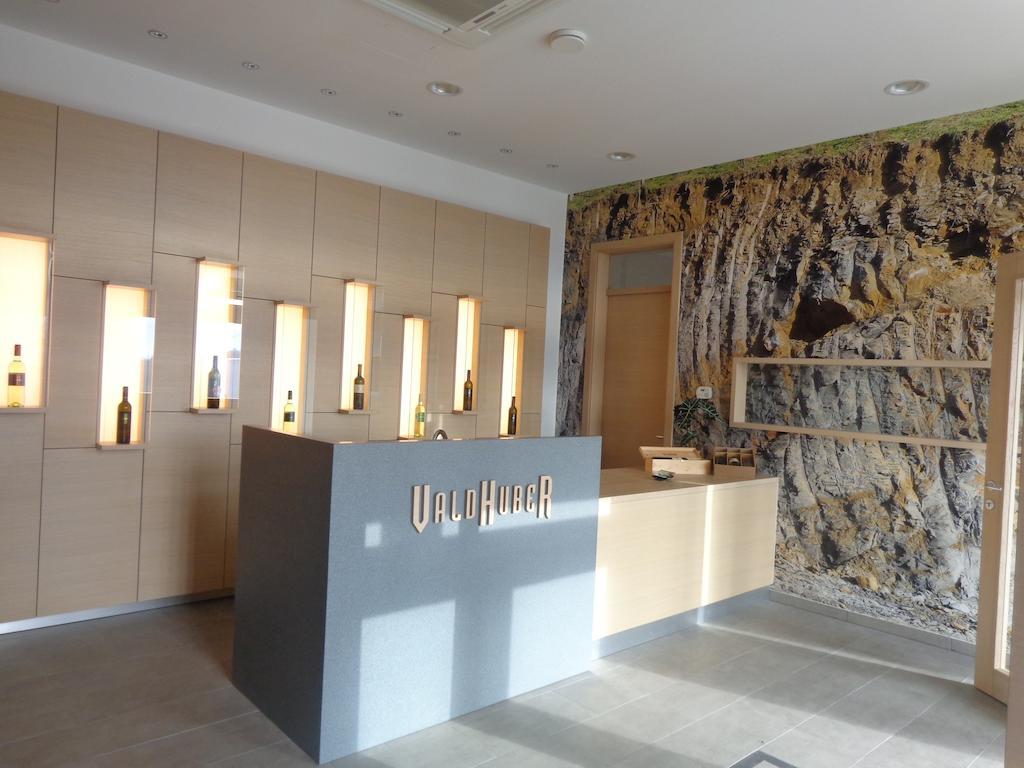 Vino Valdhuber Apartments Svecina Εξωτερικό φωτογραφία